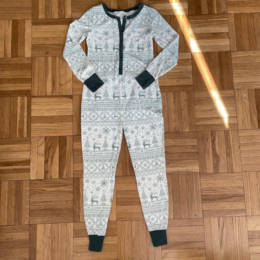 LIKE NEW Hearth & Hand with Magnolia “Good Tidings"
1-PC Union Suit Pajamas - XS